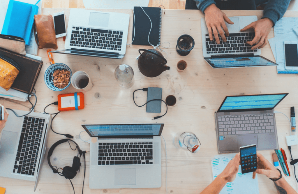 how do students study?